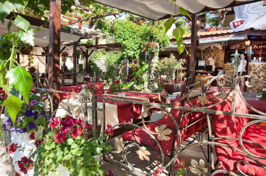 Vromos Guest House Chernomorets Exterior photo